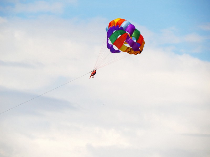 what color is parachute book